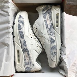 Nike Air Max 90 PRM, New in box!